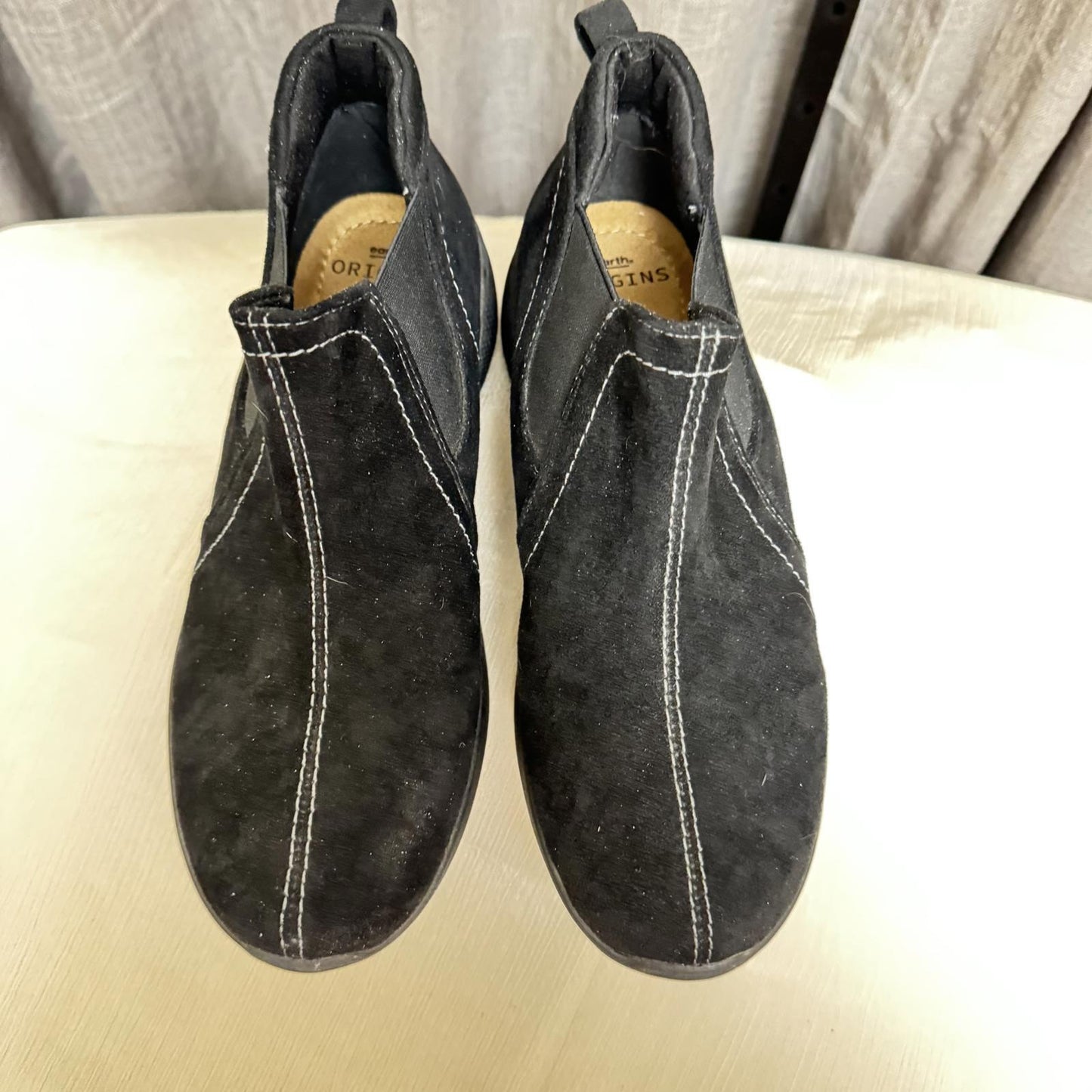 Eatrh Origins Comfortable Black Suede Ankle Boots by Size 8 Never Worn