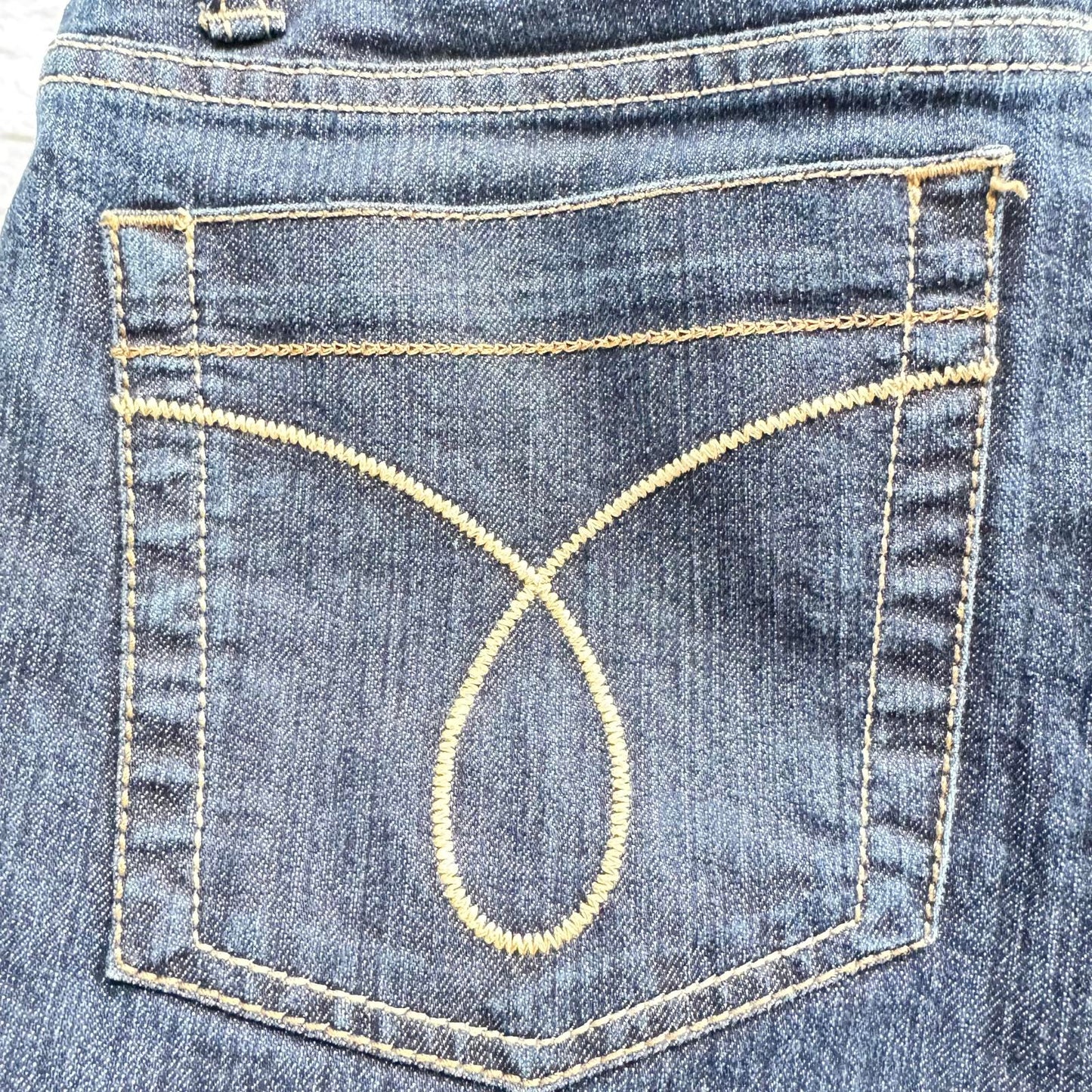 Calvin Klein Flare Jeans Women’s Size 8 Blue Mid Rise Bootcut Stretch Denim