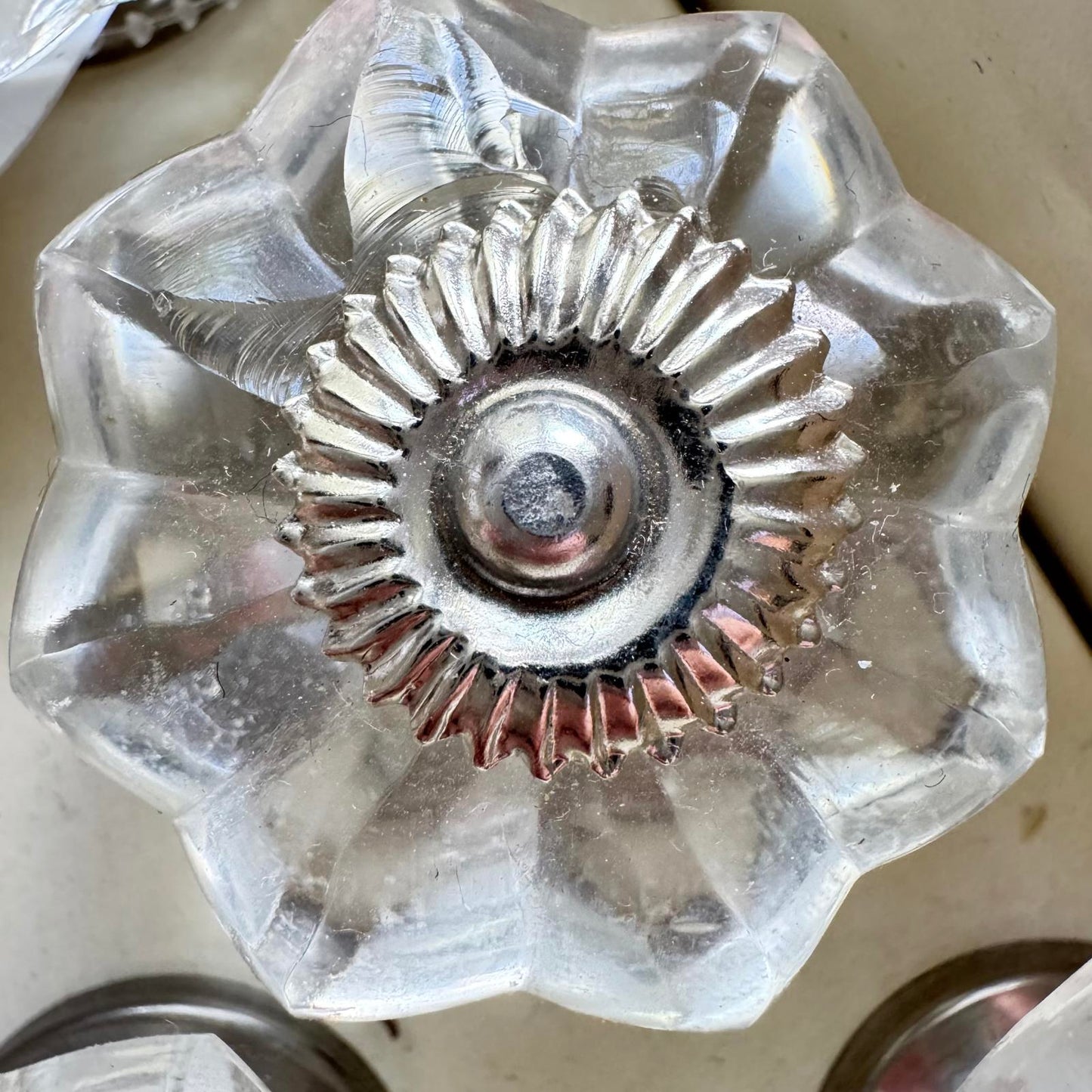 Casa Decor Glass Flower Drawer Pulls Set of 6 Clear Silver Handmade Cab. Knobs