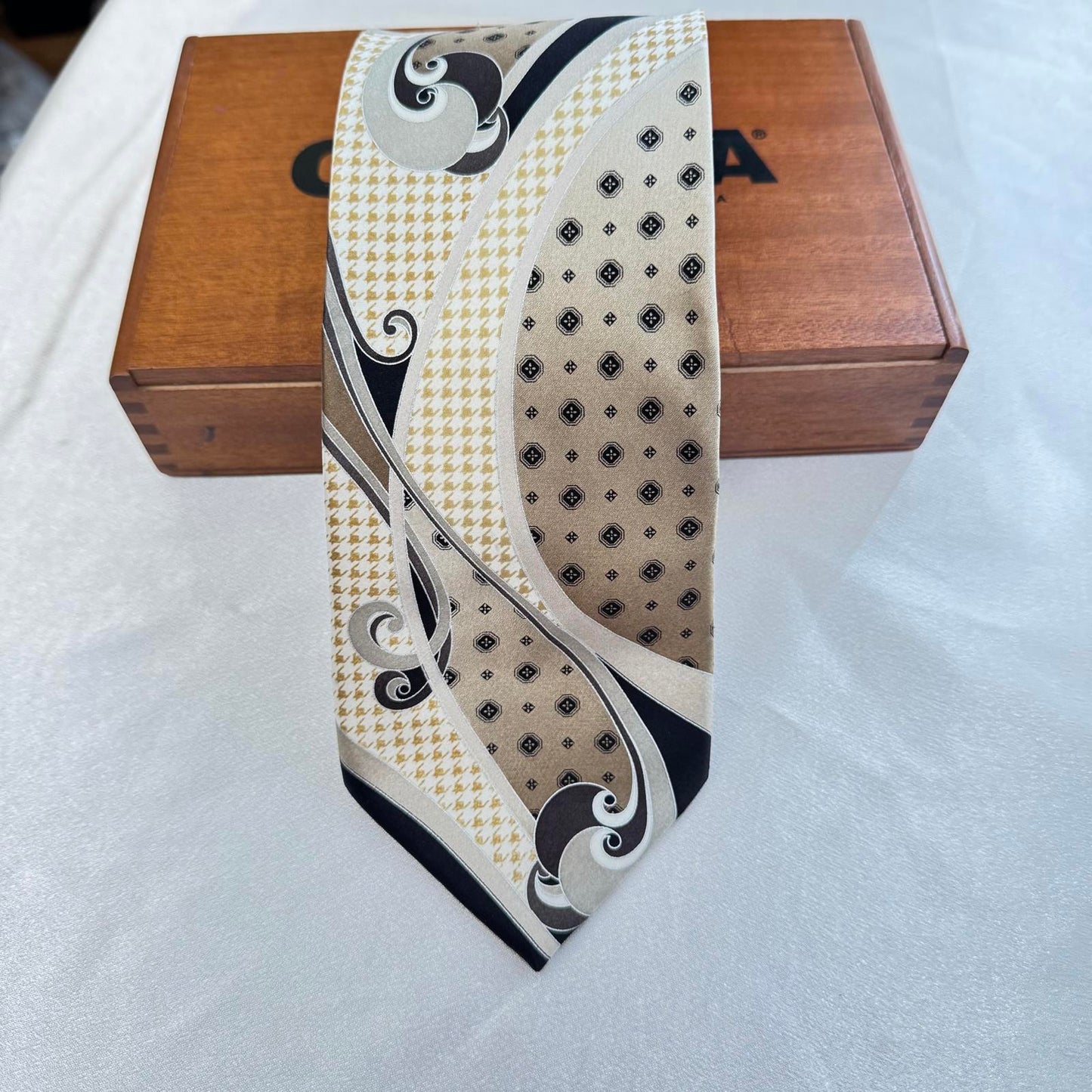 Her Moso Designer Silk Tie with Unique Pattern Silk