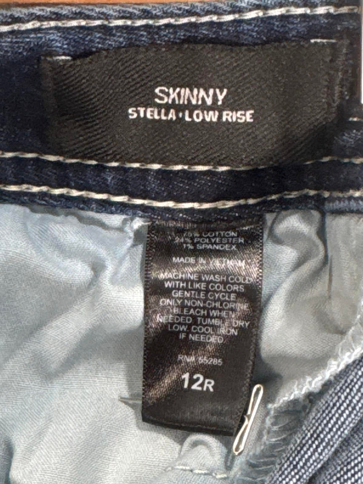 Express Jeans Women's Slim Fit Dark Wash Size 12R With Pocket Design