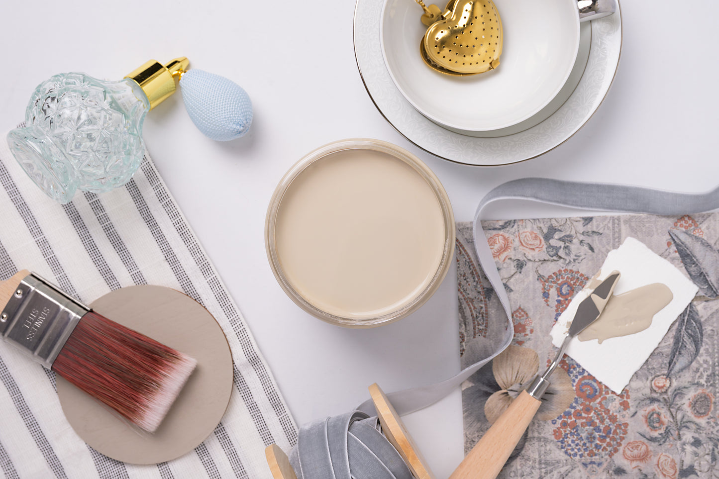 Dixie Belle Silk Mineral Paint – French Villa