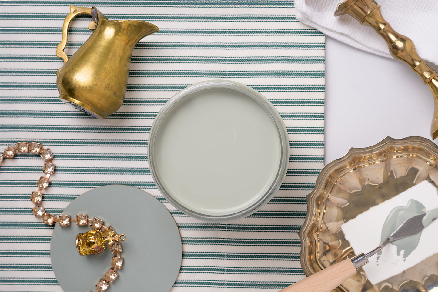 Dixie Belle Silk Mineral Paint – Oxford Fog