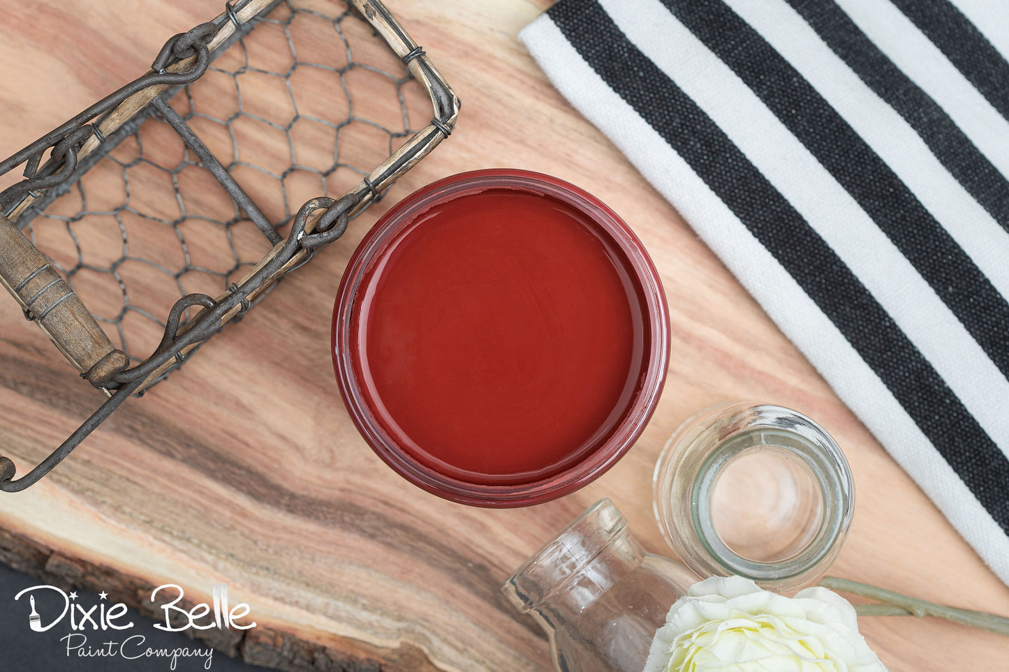 Dixie Belle Chalk Mineral Paint – Rustic Red