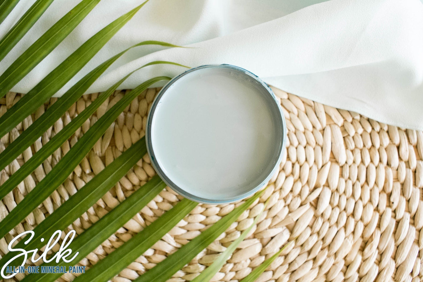 Dixie Belle Silk Mineral Paint – Serenity