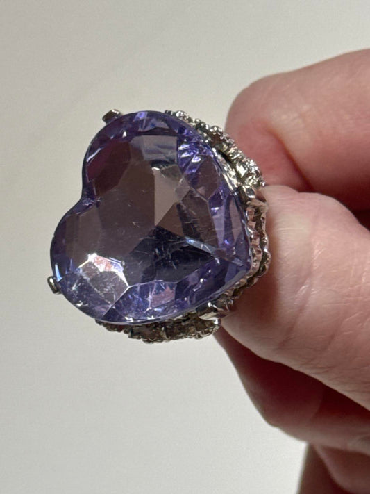 Big Purple Heart Bling Ring – Vintage Style Statement Costume Jewelry Adjustable