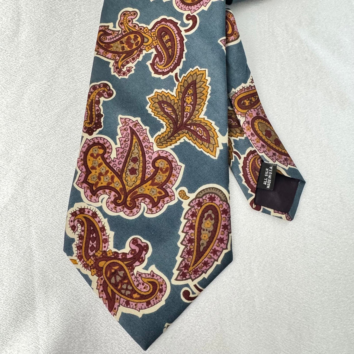 Colours by Alexander Julian Stylish Silk Paisley Tie All Silk