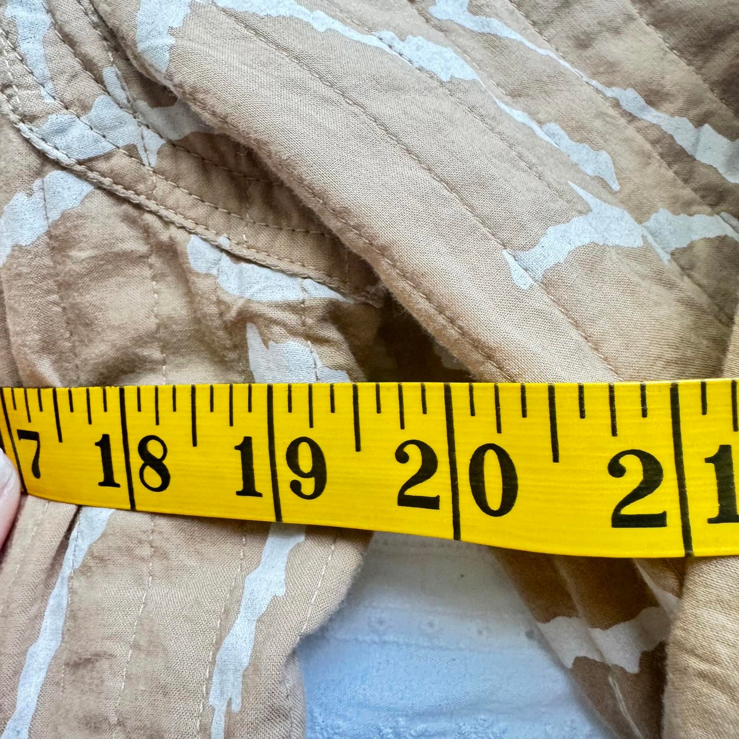 Chico's 100% Cotton Quilted Jacket in Tan with White Pattern Size 1 (S/M)