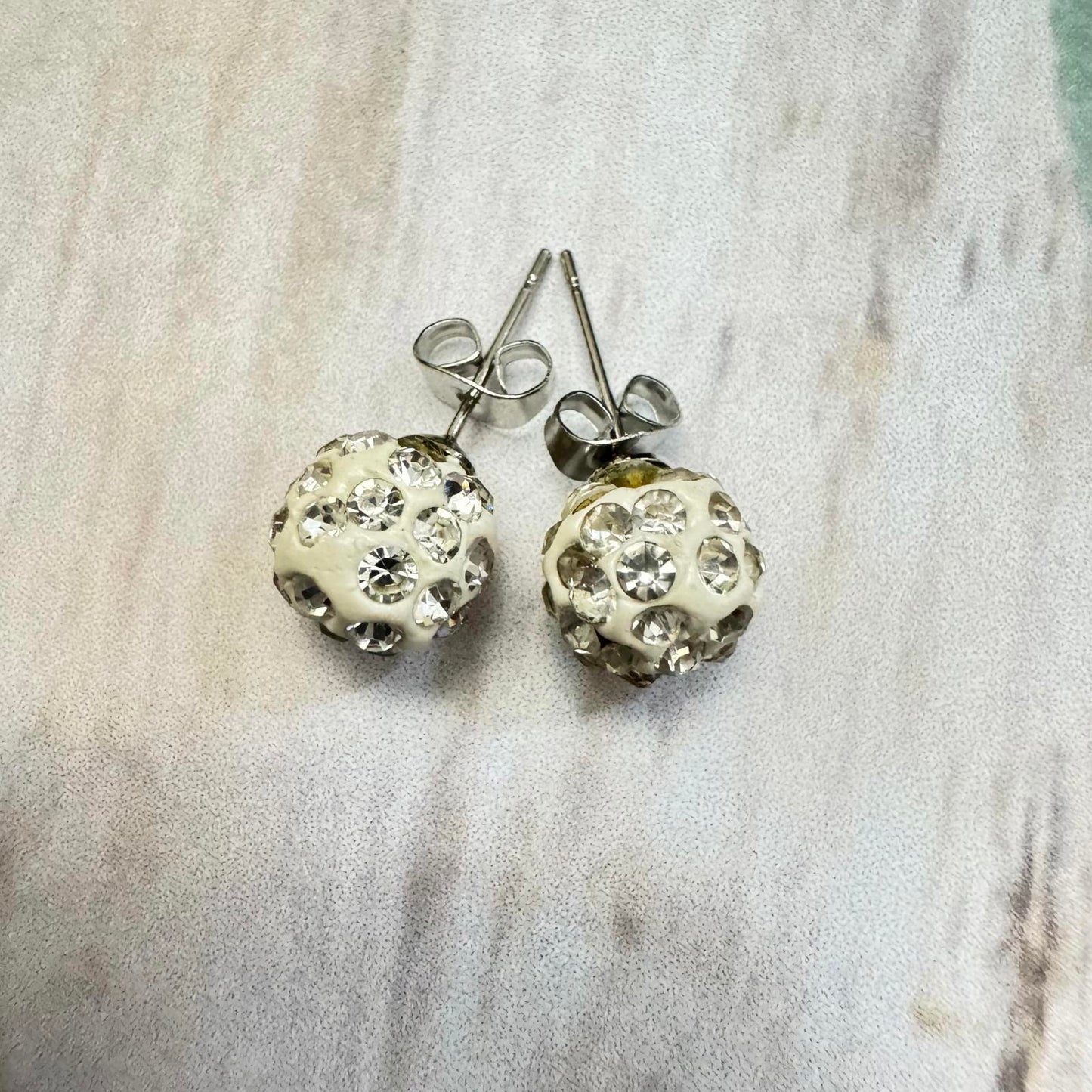 Elegant Multi-Layered Beaded Seafoam Green Color Necklace with Stud Earrings