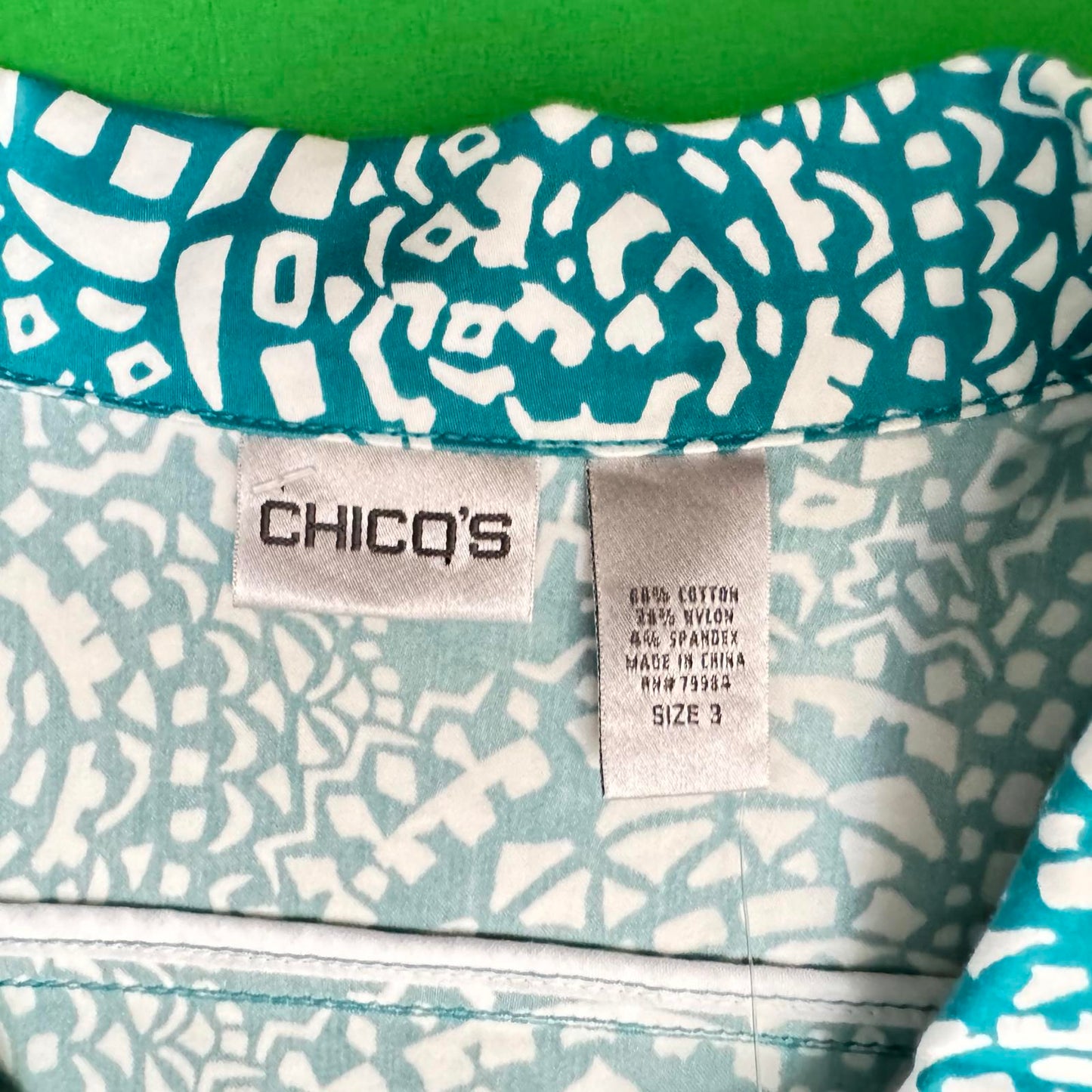 NWT Chico’s Size 2 Blue White Button Shirt Long Sleeve Abstract Print Blouse