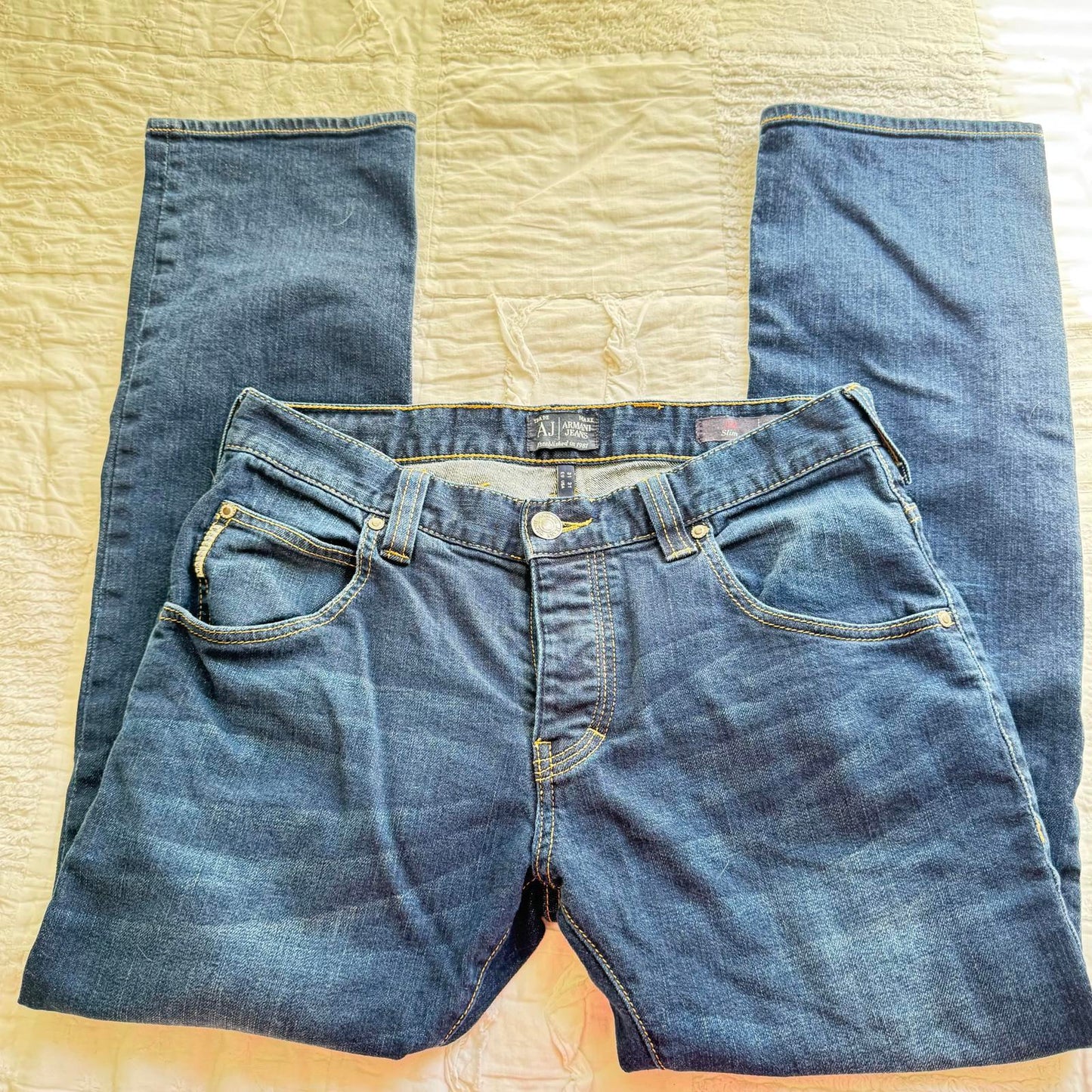 AJ Armani Jeans - Classic Denim - Size 31x31