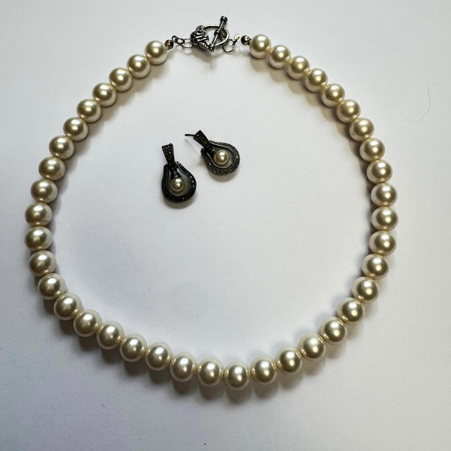 Elegant Faux Pearl Necklace and Coordinating Earring Set