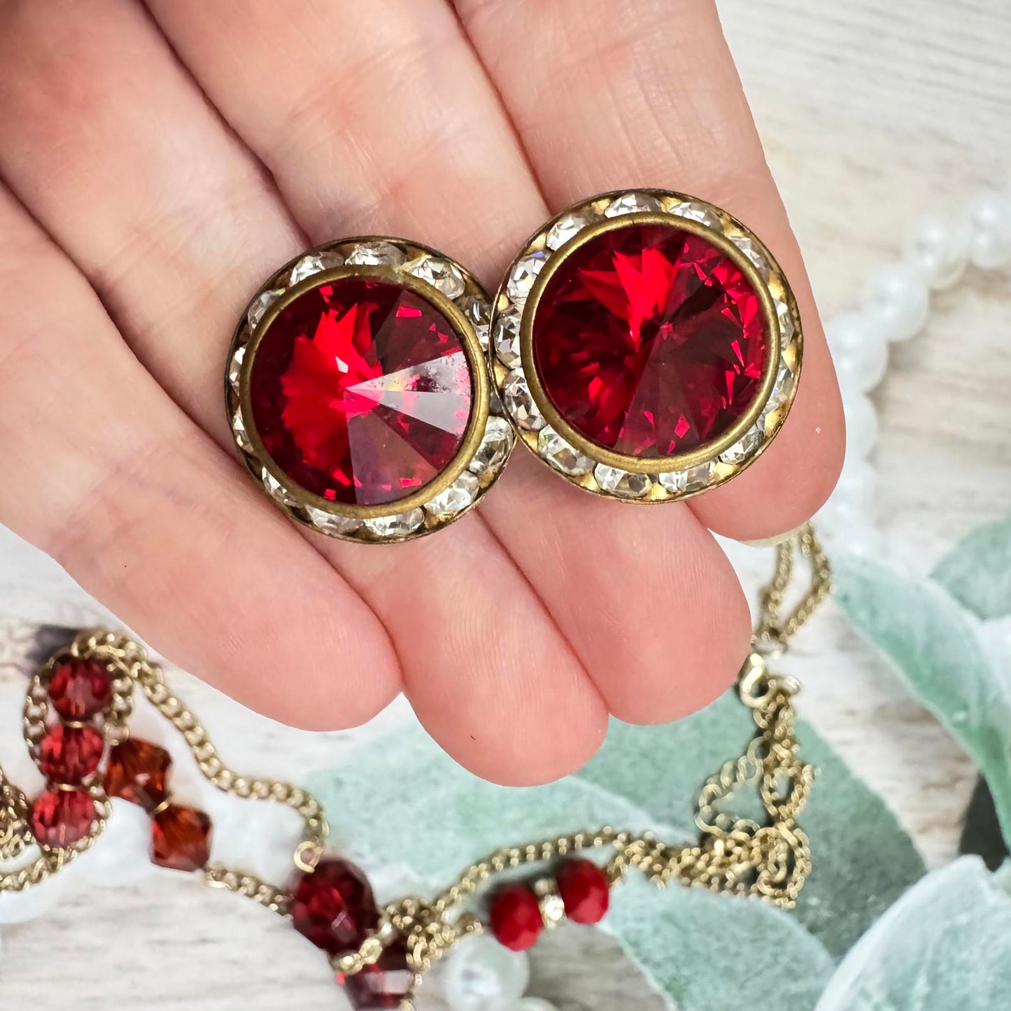 Elegant Vintage Red Rhinestone Earrings and Necklace Set