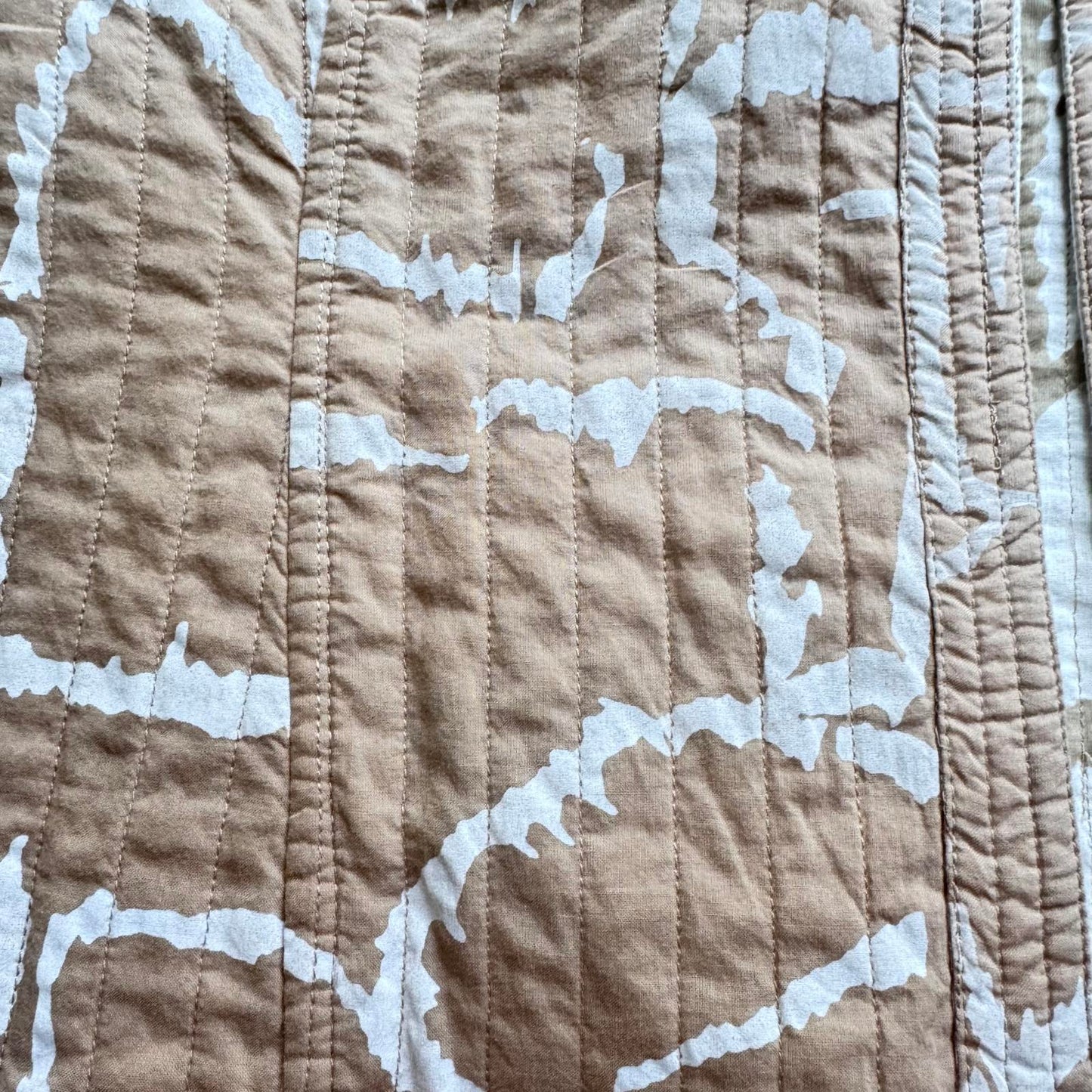 Chico's 100% Cotton Quilted Jacket in Tan with White Pattern Size 1 (S/M)