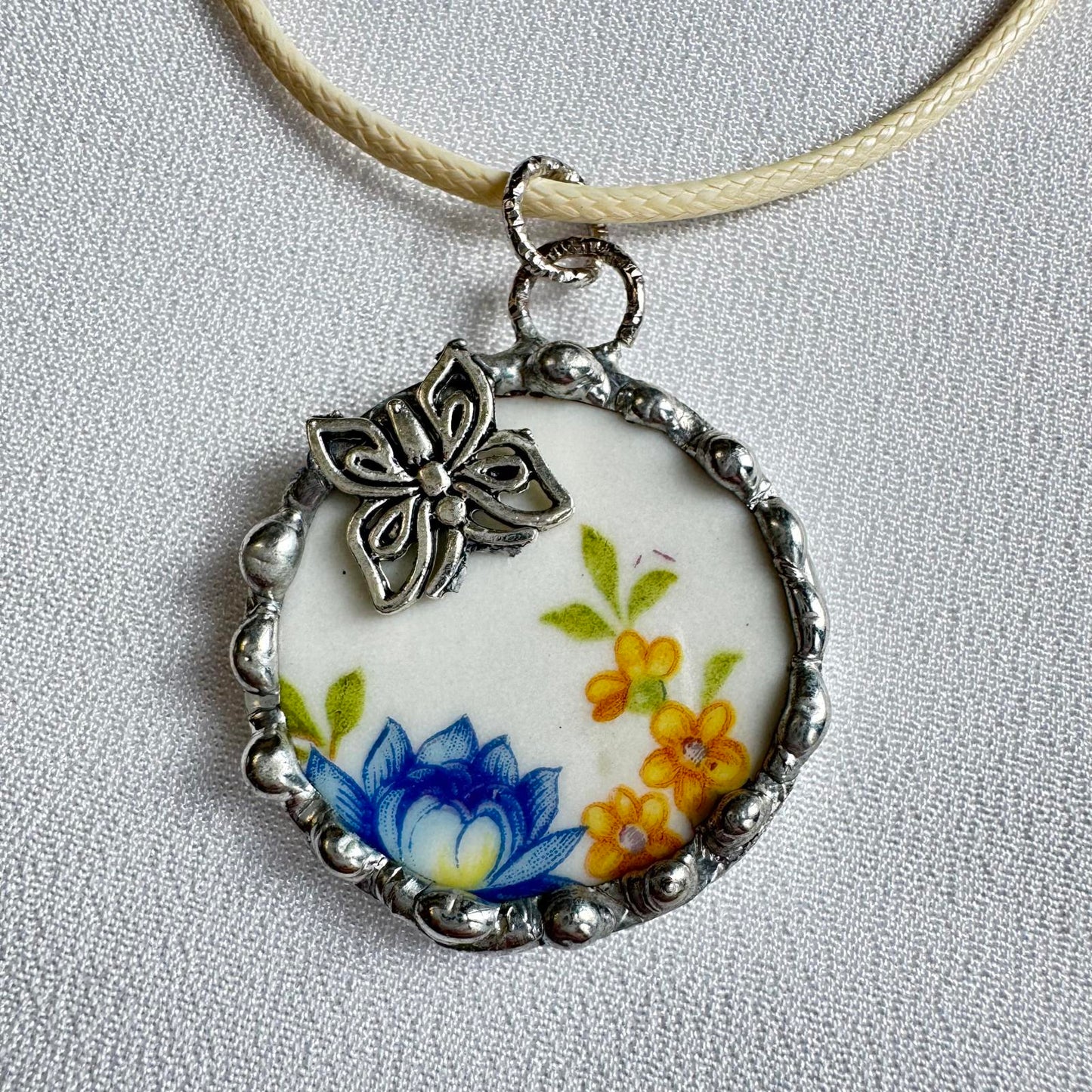 Vintage China Jewelry Set – Pendant & Earrings – Handmade Gift